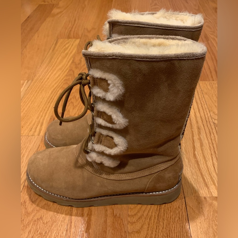 EUC! RARE! UGG Tall Shearling Lace Boot With Back Detail